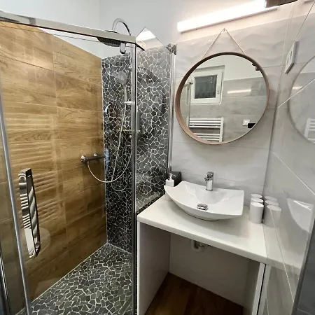 Dom-sellohaz Apartman *